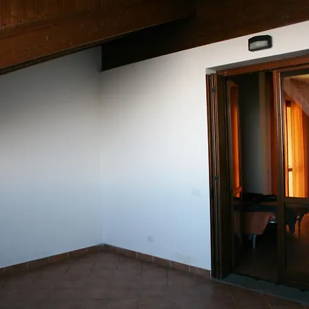 Apartmanhotel Cimone Supersci Polle-life 4*